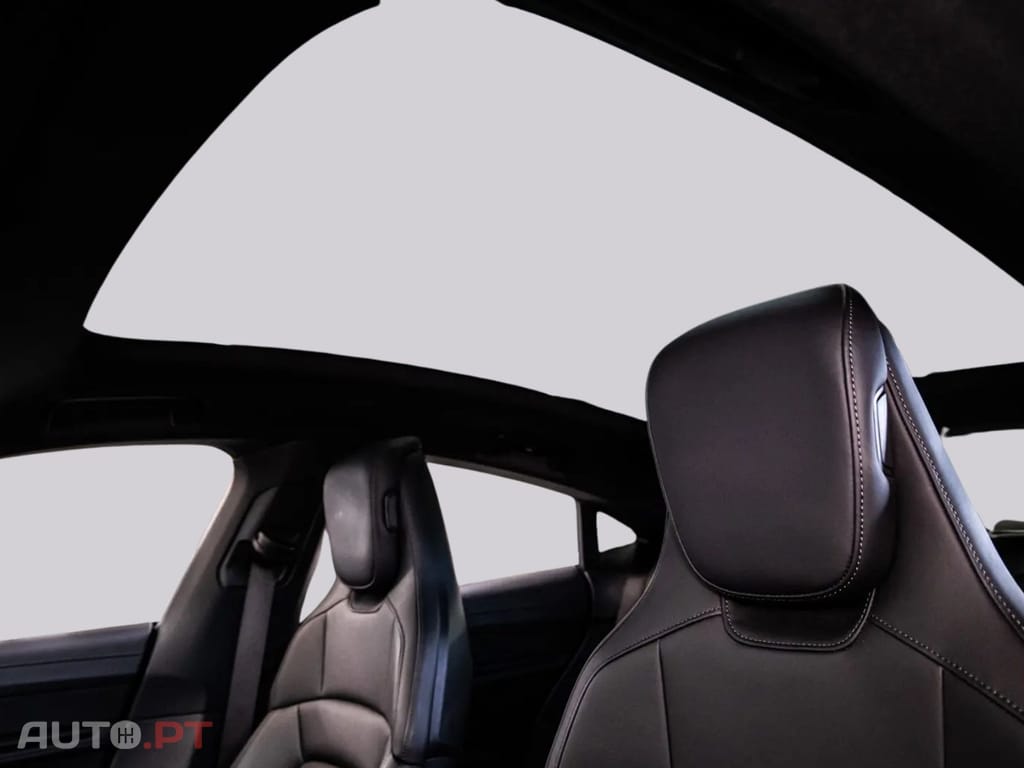 Porsche Taycan I.V.A DEDUTIVEL 4S 