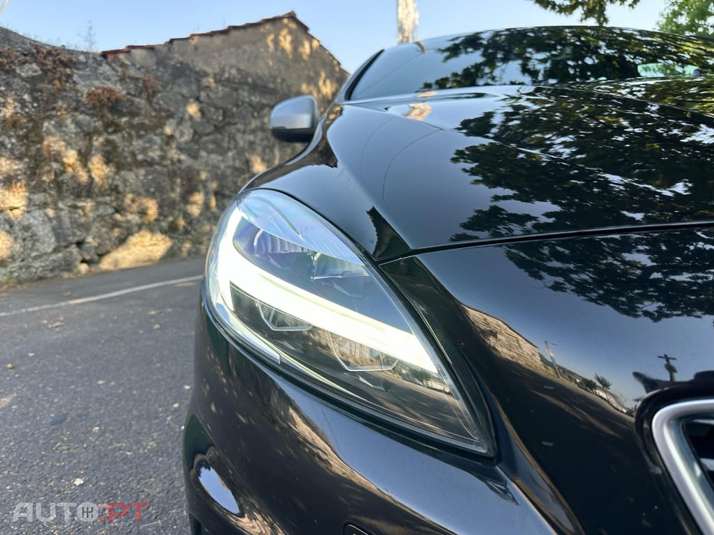 Volvo V40 1.5 T3 Sport Edition R Geartronic
