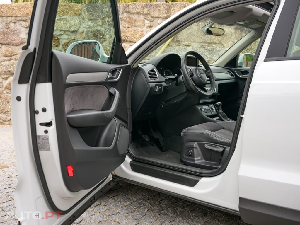 Audi Q3 2.0 TDi Attraction