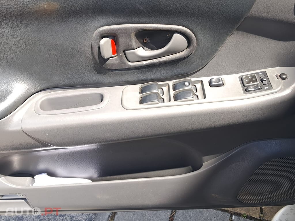 Mitsubishi Pajero Sport 2.5 TD GLS