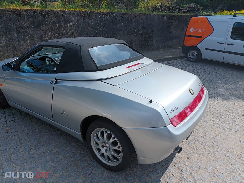 Alfa Romeo Spider 2.0 twin spark