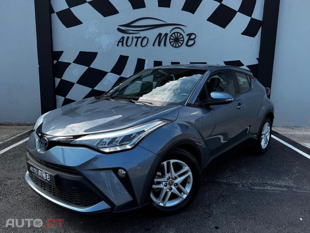 Toyota C-HR 1.8 Hybrid Square Collection
