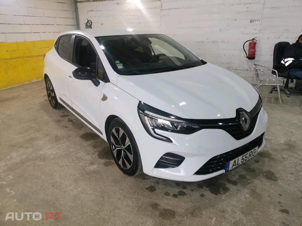 Renault Clio 1.0 TCe Limited Bi-Fuel