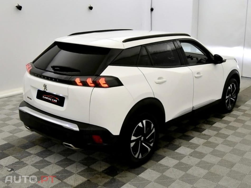Peugeot 2008 1.2 PureTech Allure EAT8