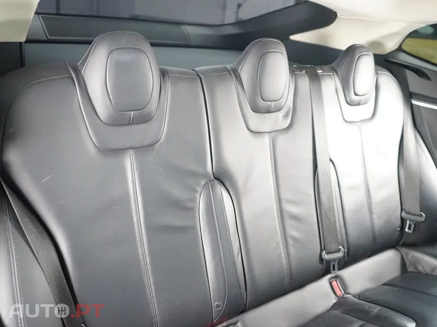Tesla Model S 85