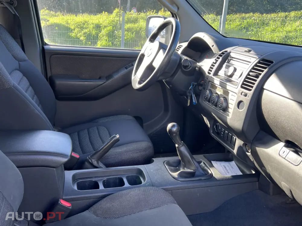 Nissan Navara Outro