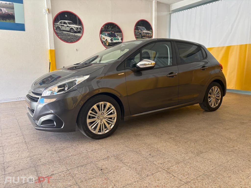 Peugeot 208 1.6 BlueHDi Style