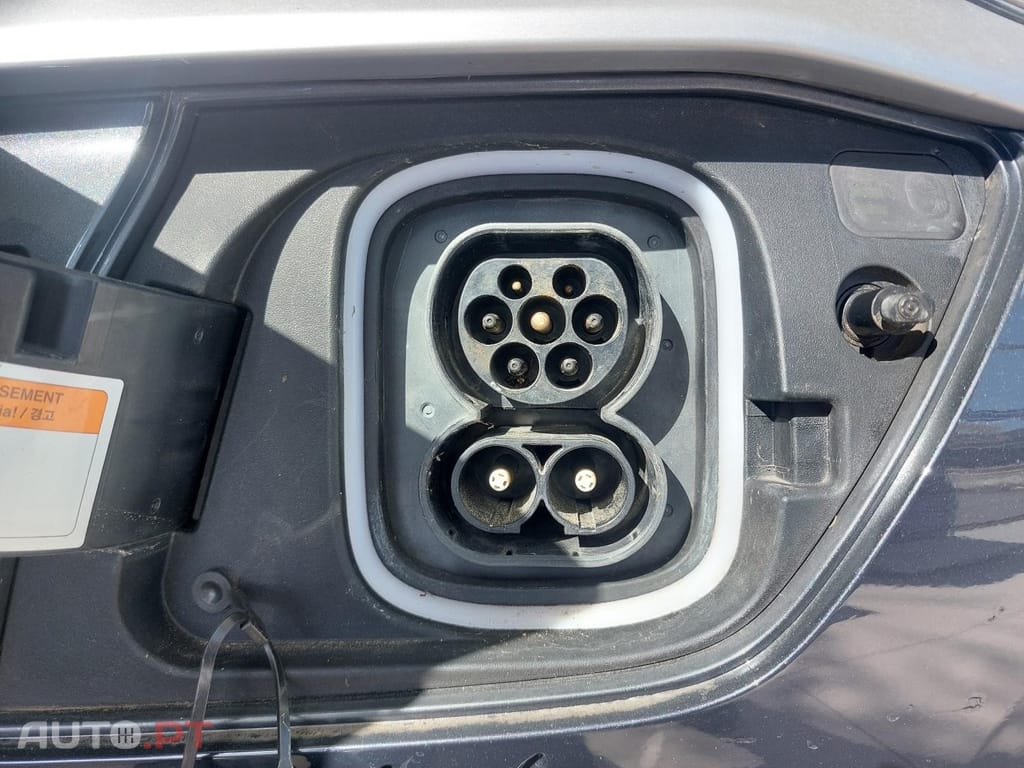 Hyundai Kauai EV 64 kWh Premium