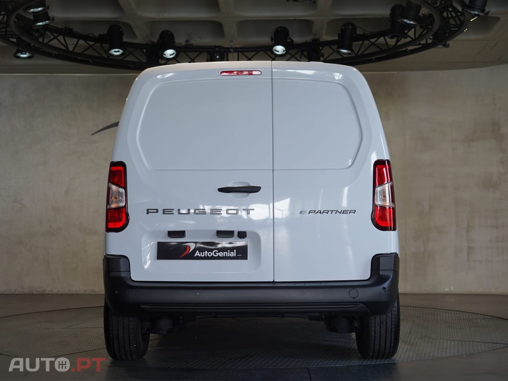 Peugeot E-Partner 50 kWh M Standard
