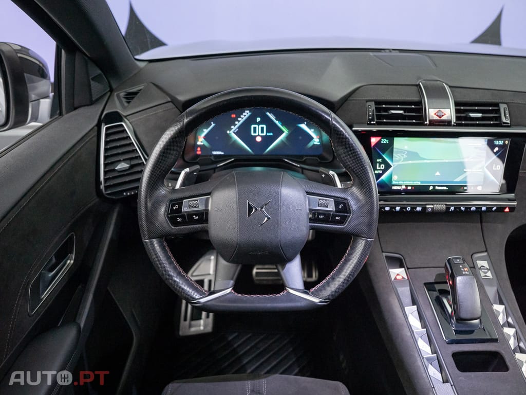 DS DS7 Crossback E-Tense Performance Line EAT8