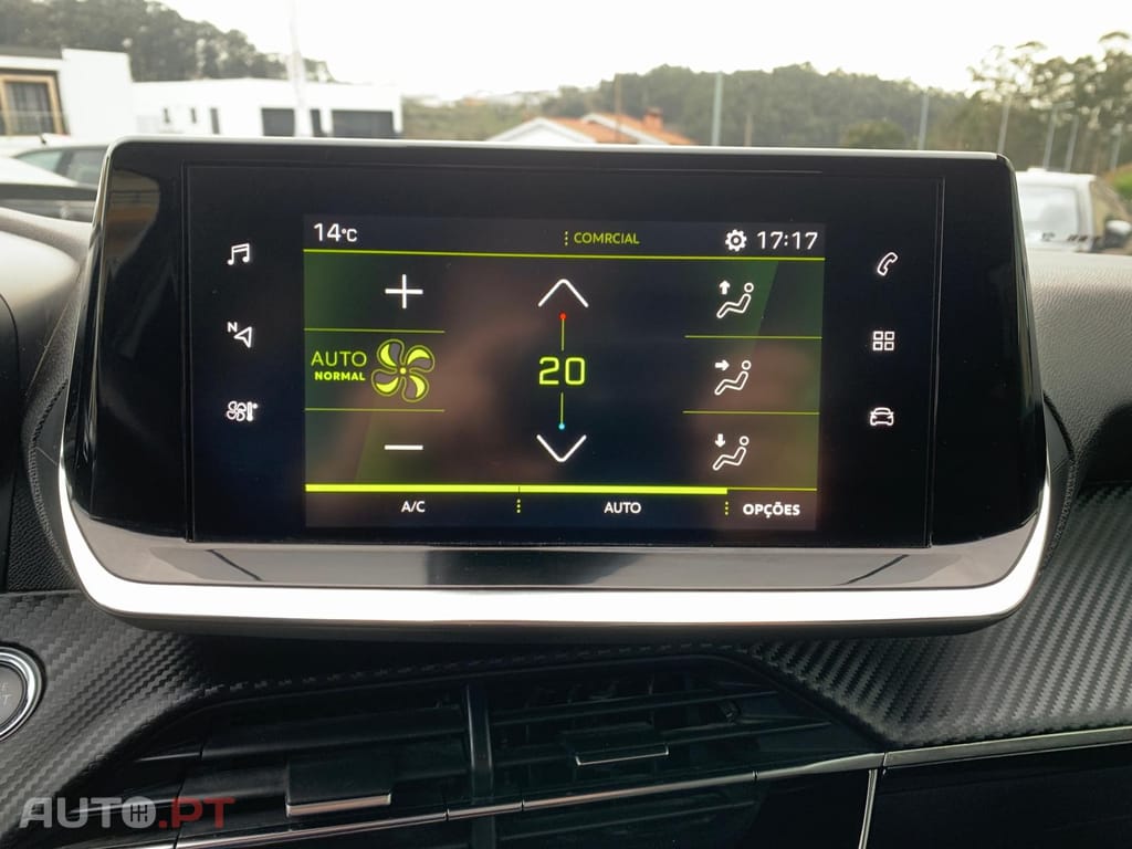 Peugeot 2008 1.5 BlueHDi Allure EAT8