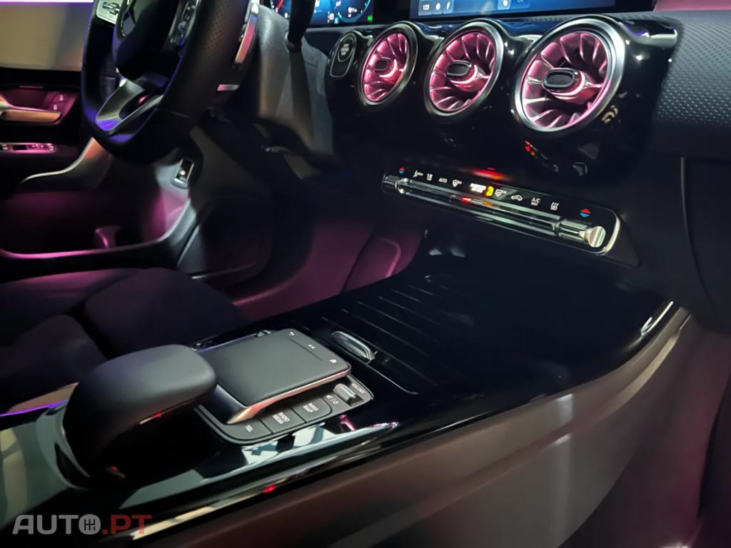 Mercedes-Benz CLA 250 CLA 250 e AMG