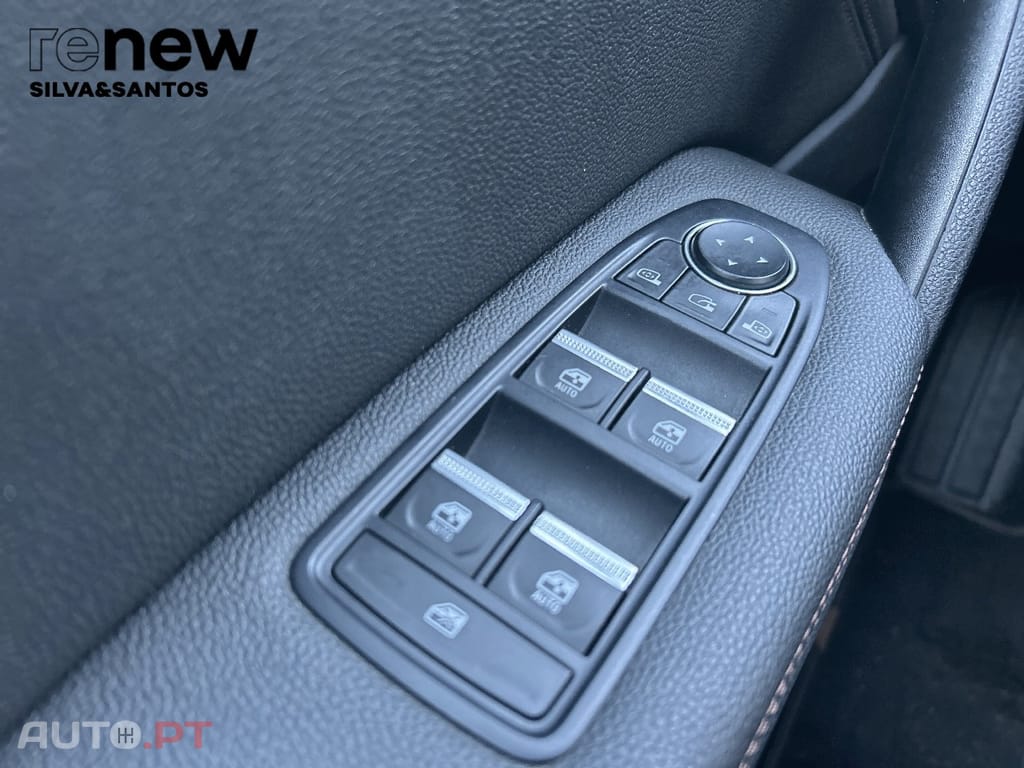 Renault Captur Initiale Paris E-TECH Plug-in 160