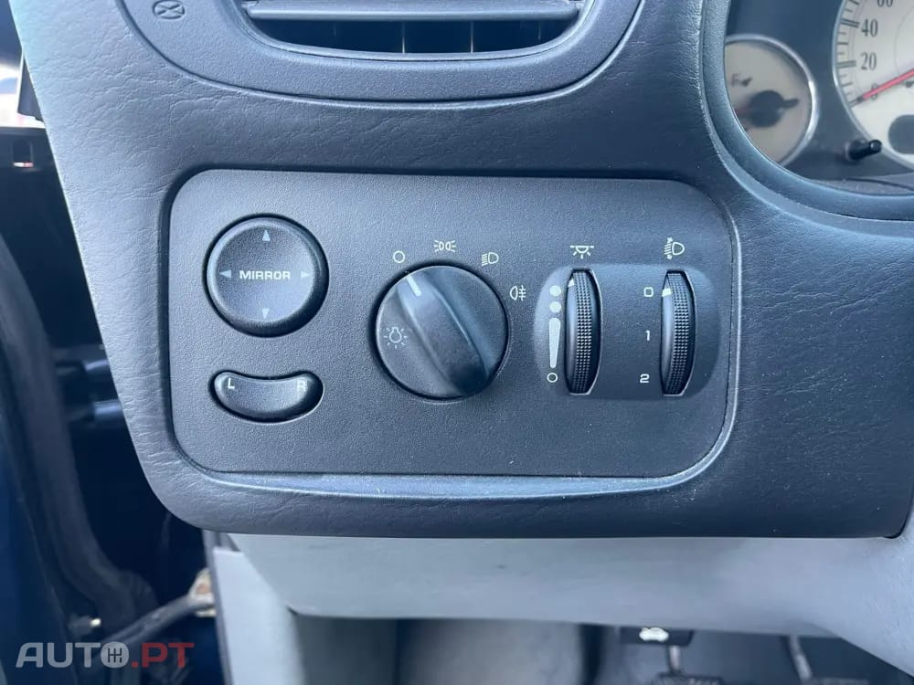 Chrysler Voyager 2.5 CRD LX