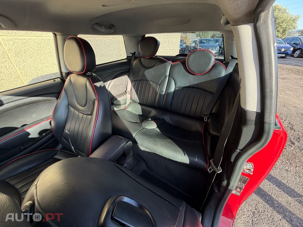 MINI Cooper Cooper D