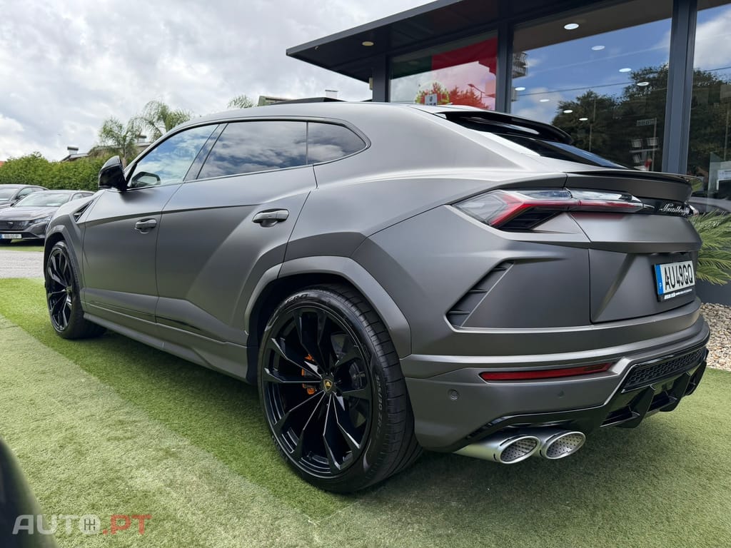 Lamborghini Urus 4.0 V8