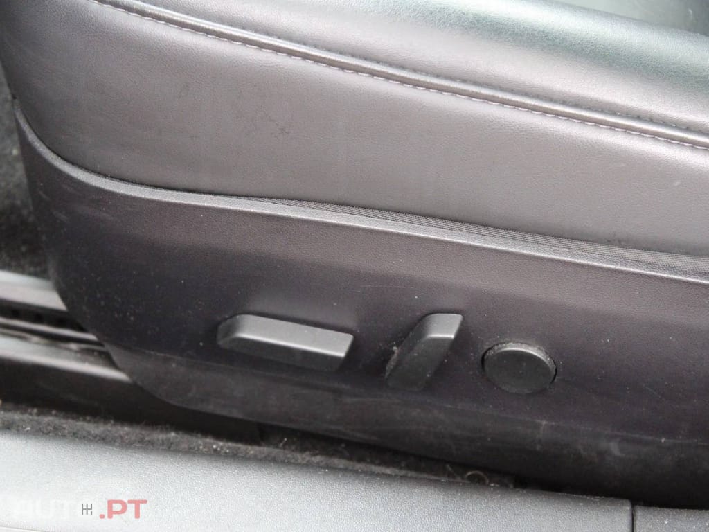 Tesla Model 3 Long-Range AWD