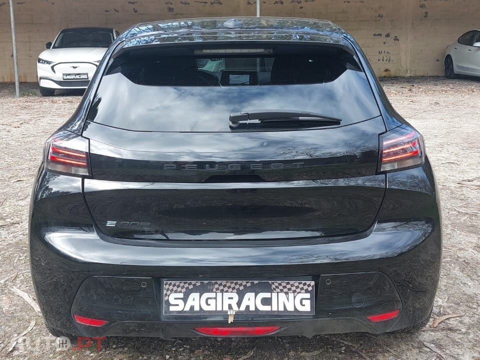 Peugeot E-208 50 kWh Style