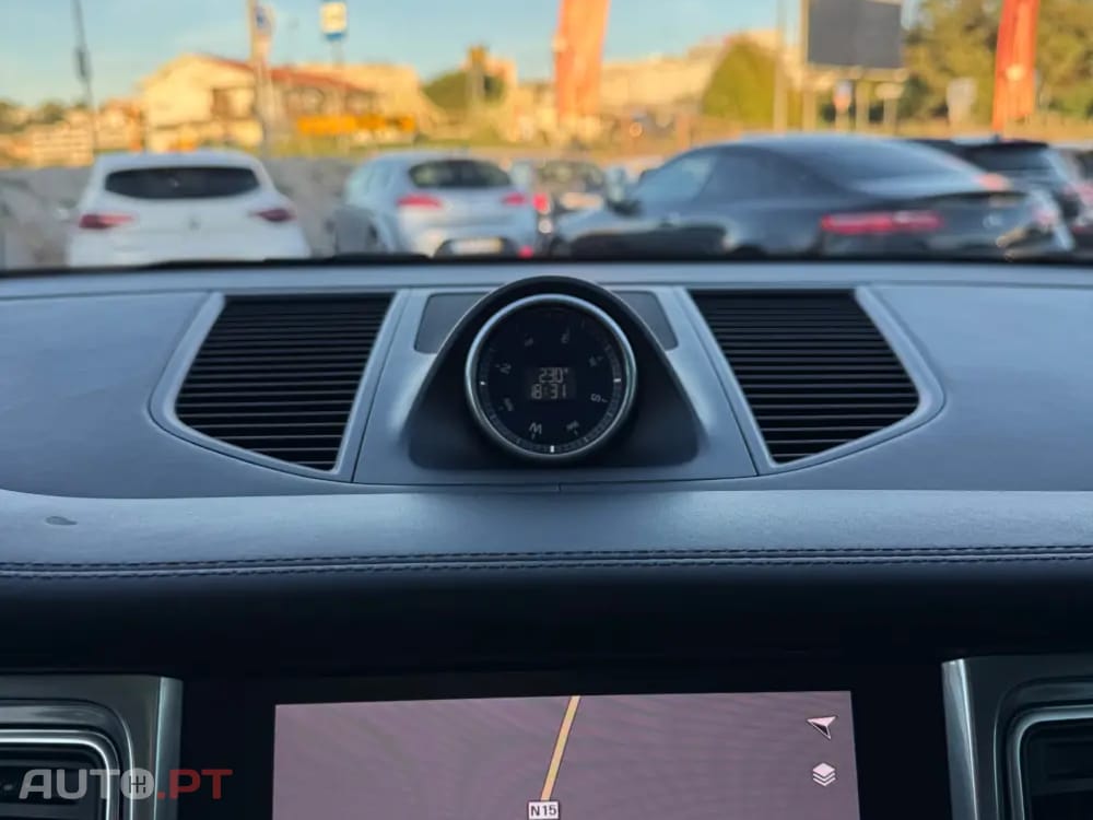 Porsche Macan S