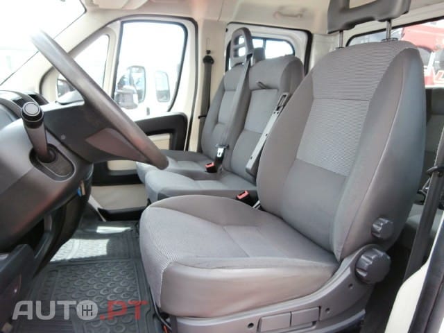 Peugeot Boxer HDi 333 L2H2 Confort