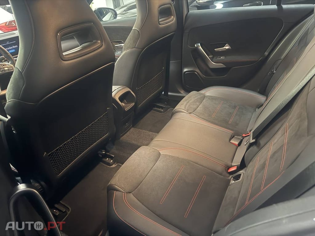 Mercedes-Benz A 250 e 8G-DCT AMG Line