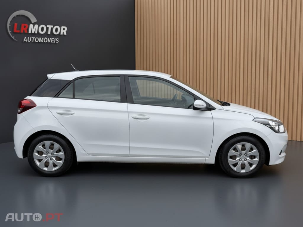 Hyundai i20 1.1 CRDi Access+Bluetooth+Comandos no Volante