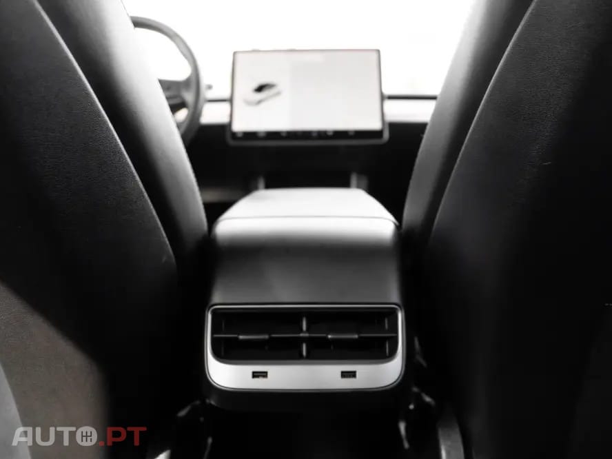 Tesla Model 3 Long Range AWD Dual Motor Performance