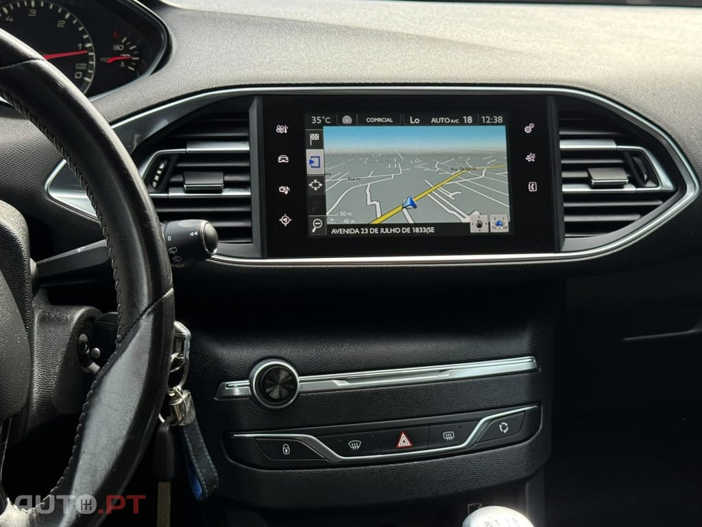 Peugeot 308 1.6 BlueHDi Allure J17