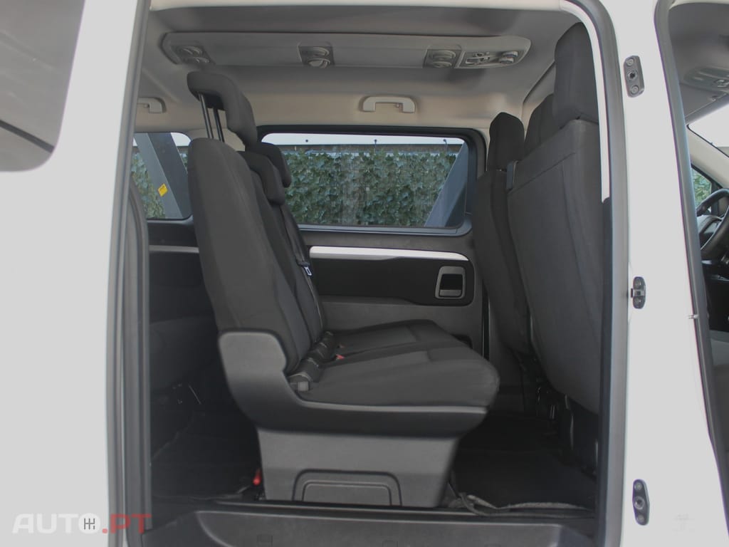 Peugeot Traveller 1.6 BlueHDi L2H1 Business Standard