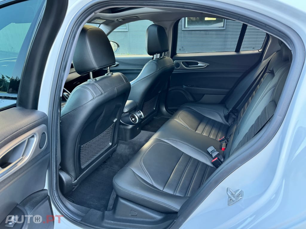 Alfa Romeo Giulia 2.2 D Veloce Q4 AT8