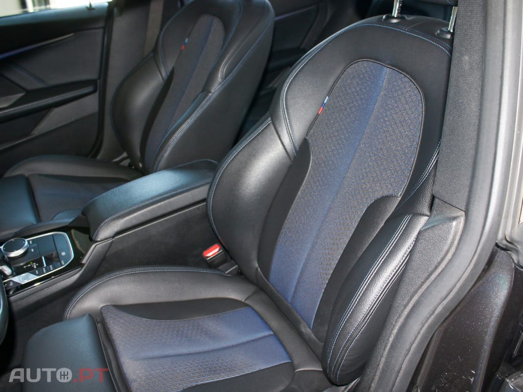 BMW 216 d Pack Desportivo M
