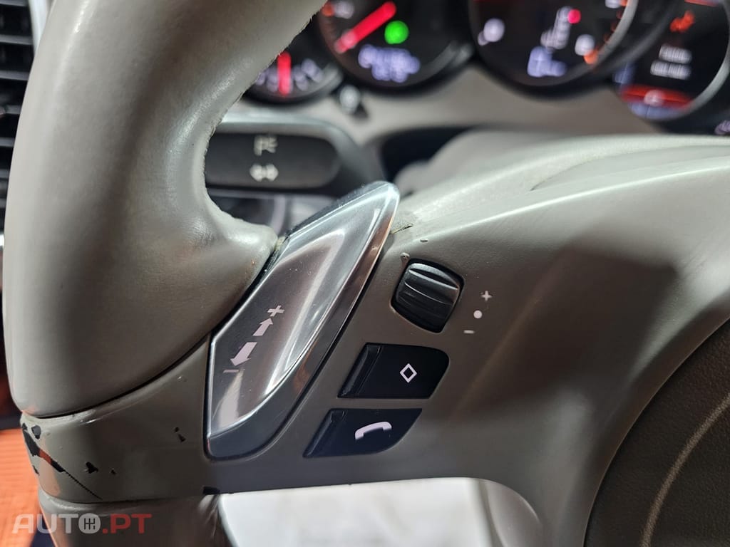 Porsche Cayenne Tiptronic