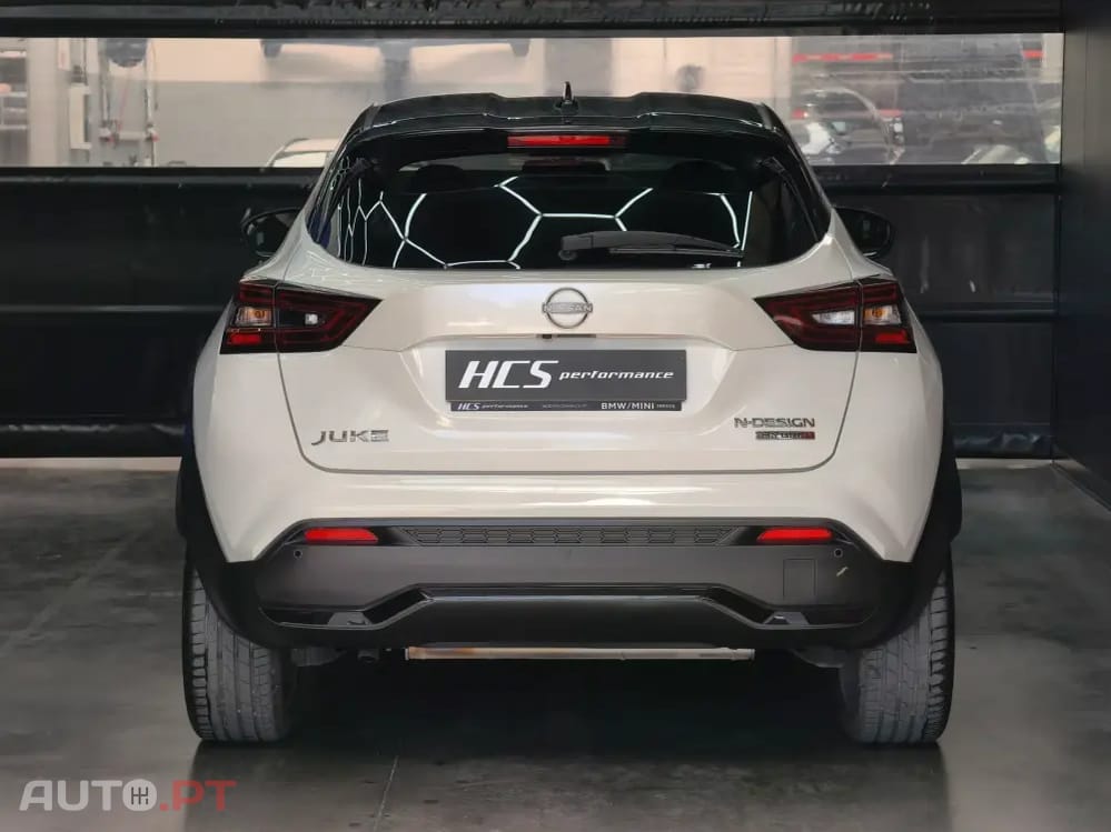 Nissan Juke 1.6 Hybrid N-Design Black