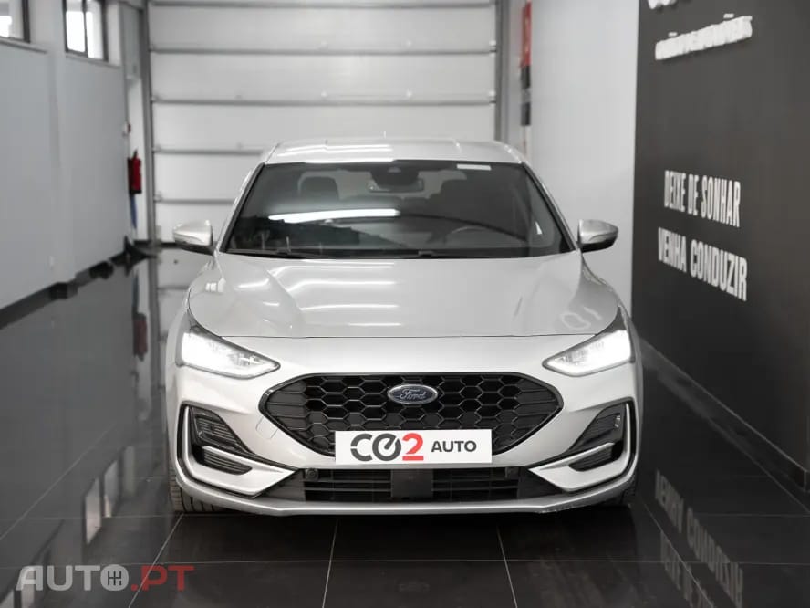 Ford Focus 1.0 EcoBoost MHEV ST-Line