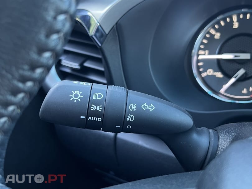 Toyota Hilux 2.4 D-4D 4WD CD CM Aut.