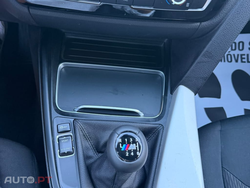BMW 318 d Touring Line Sport