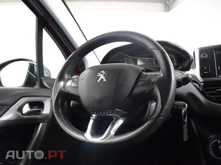Peugeot 2008 1.5 BlueHDi Style