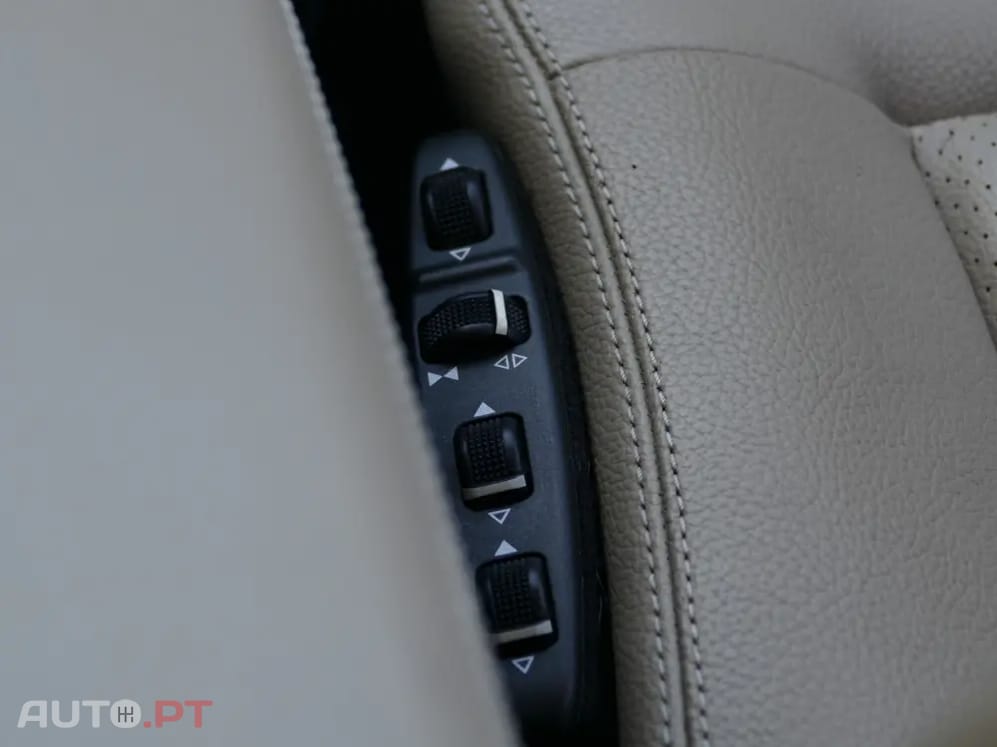 Mercedes-Benz E 220 CDi Avantgarde BE Auto.