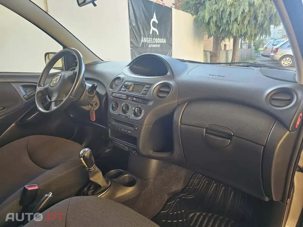 Toyota Yaris 1.4 D-4D Sol AC