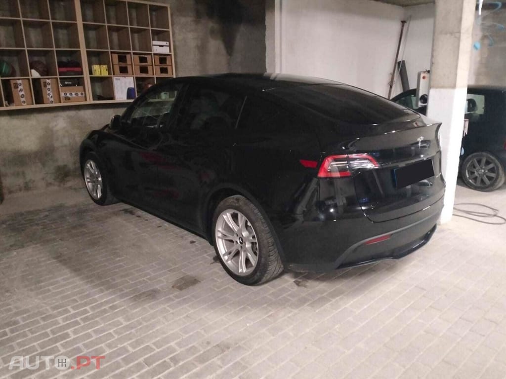 Tesla Model Y Long Range Tração Integral