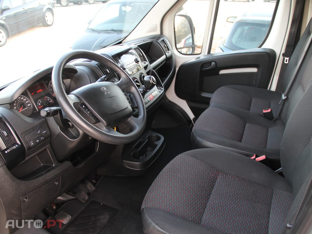 Peugeot Boxer 2.2 BlueHDi 330 L1H1