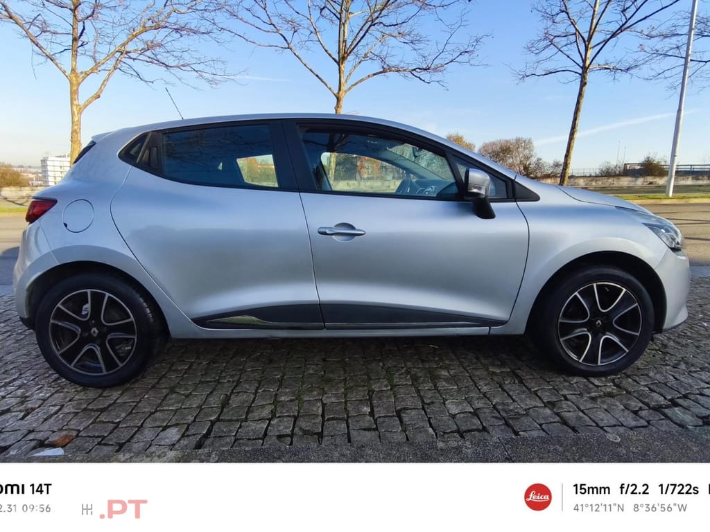 Renault Clio 1.2 16V 75 Collection