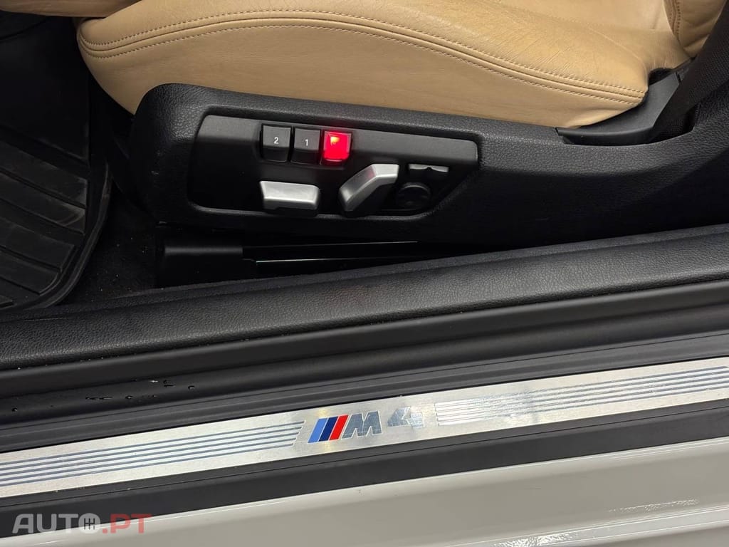BMW M4 Auto