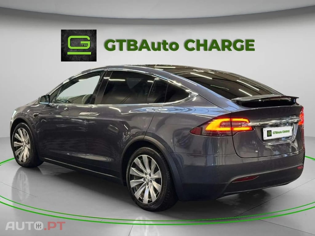 Tesla Model X LONG RANGE