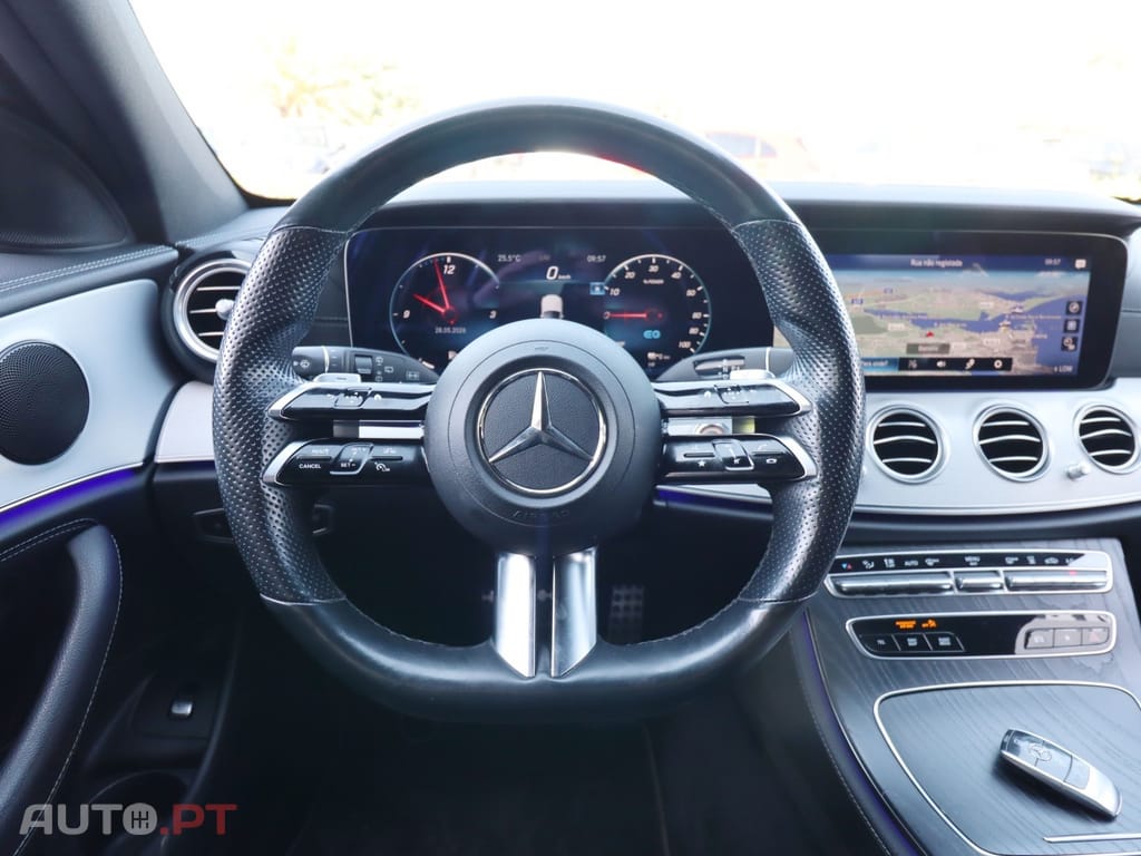 Mercedes-Benz E 300 Bluetec Hybrid Avantgarde