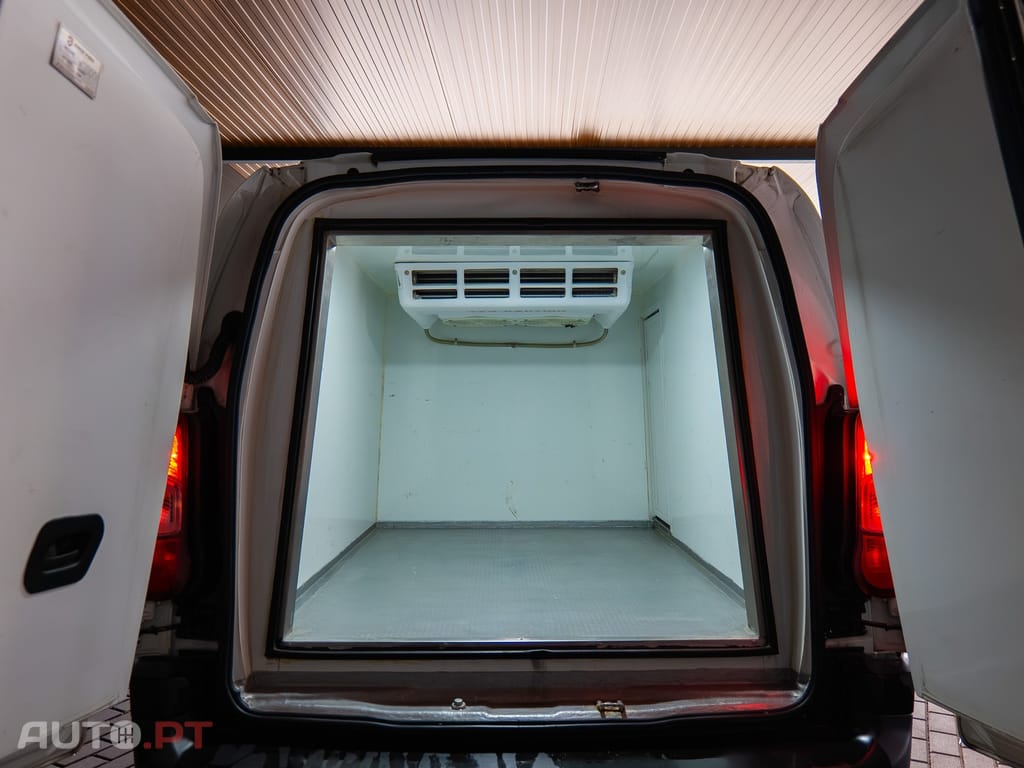 Peugeot Partner 1.6 BlueHDi L2 Premium 3L