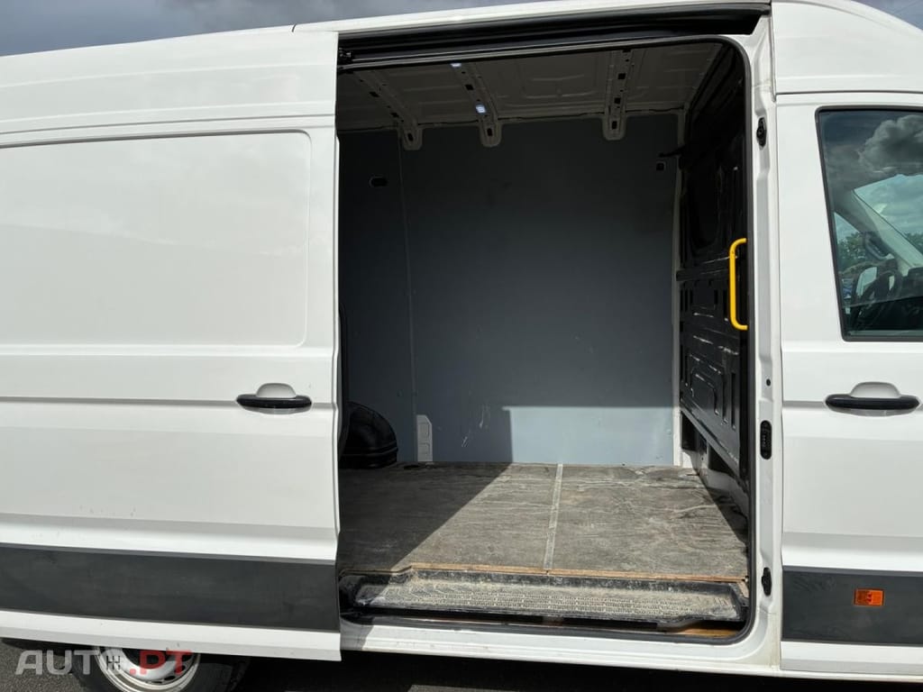 Volkswagen Crafter 35 2.0 TDI L3H3 Business