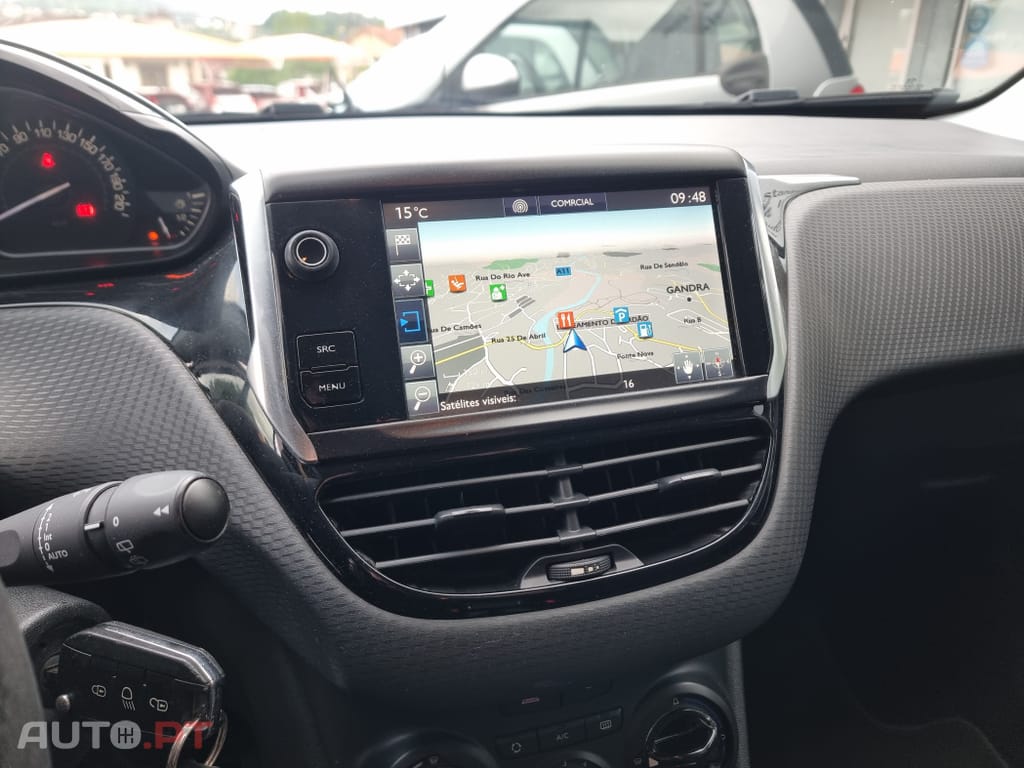 Peugeot 2008 1.6 BlueHDi Style