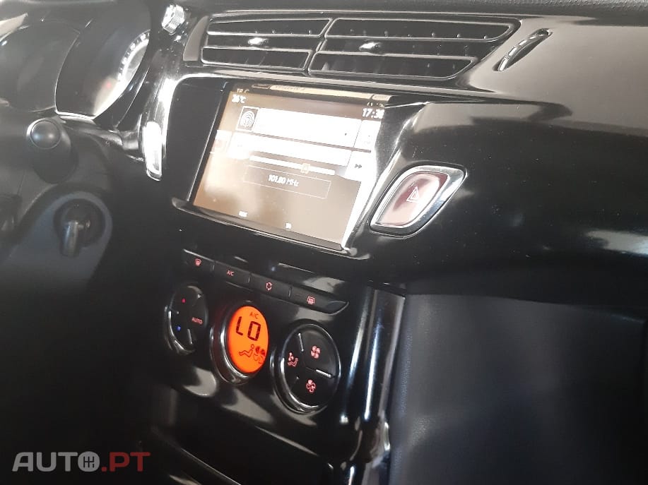 Citroën C3 Collection 1.2 PureTech 82 CV — fotografia 9