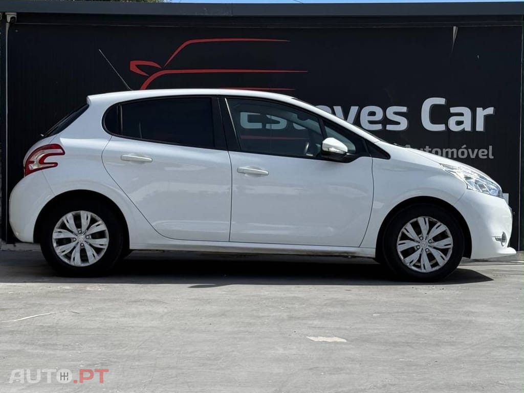 Peugeot 208 1.2